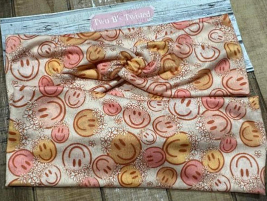 Peachy Smiles Twist Headband